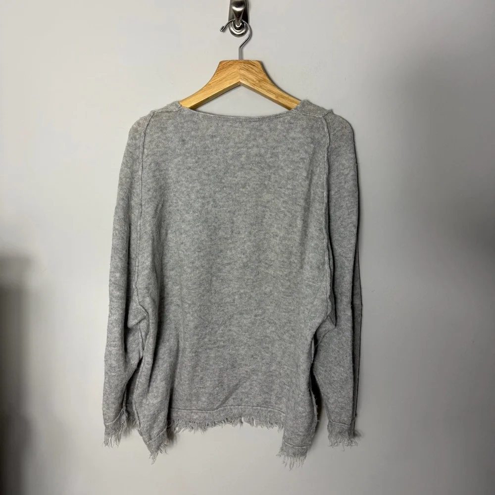 Free People Gray V-Neck Frayed Hem Sweater
